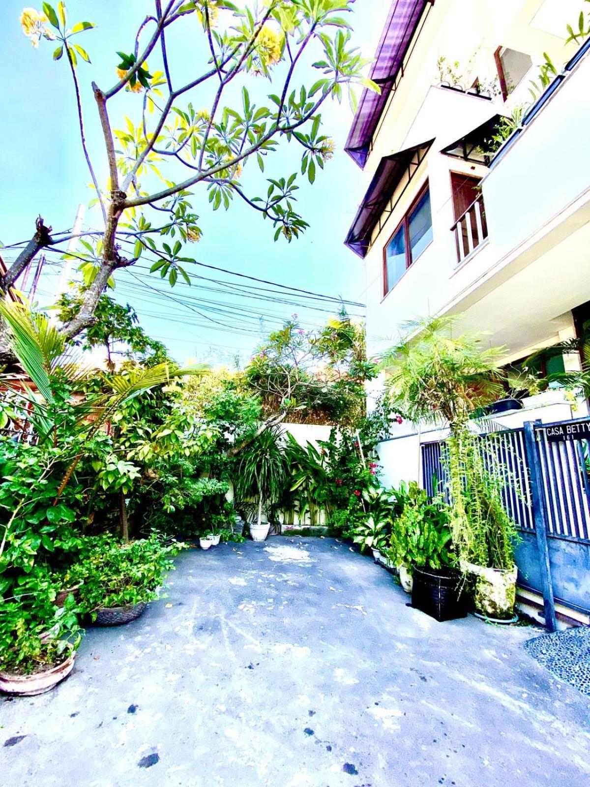 Casa Betty 3 Bedroom Townhouse Apartemen *